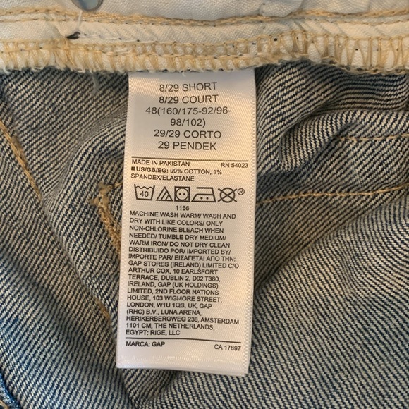 NWT GAP High Rise jeans. 8/29 short. - Picture 9 of 9